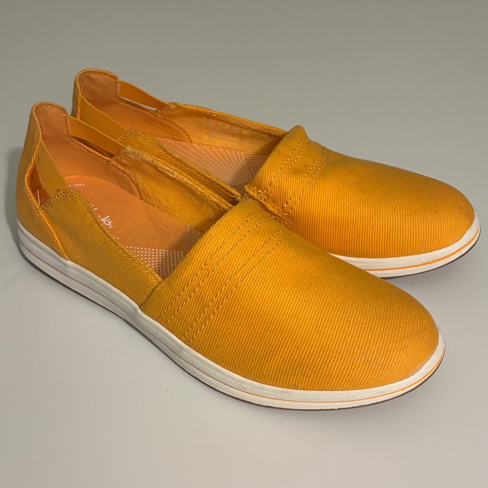 Clarks Cloudsteppers Womens 8.5 Textile Slip On Loafers‎ Comfort Flats Yellow